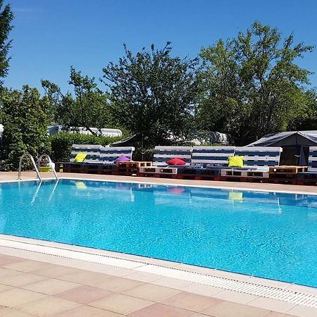 Mandel Fahazak Hotel Paloznak Exterior foto